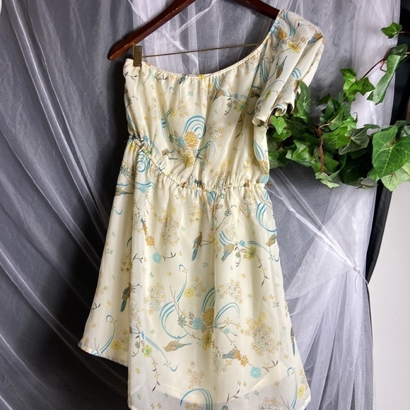 AUW One Shoulder Mini Dress Cream floral​ - Picture 2 of 9